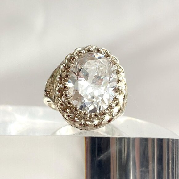 Gorgeous XL Sterling Silver Oval Cubic Zirconia Ornate Vintage Ring - sz 8.25 - Picture 1 of 10